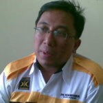 Dikritik Pakai Paku, Atribut Trendi Diganti Dengan Tali Rapia